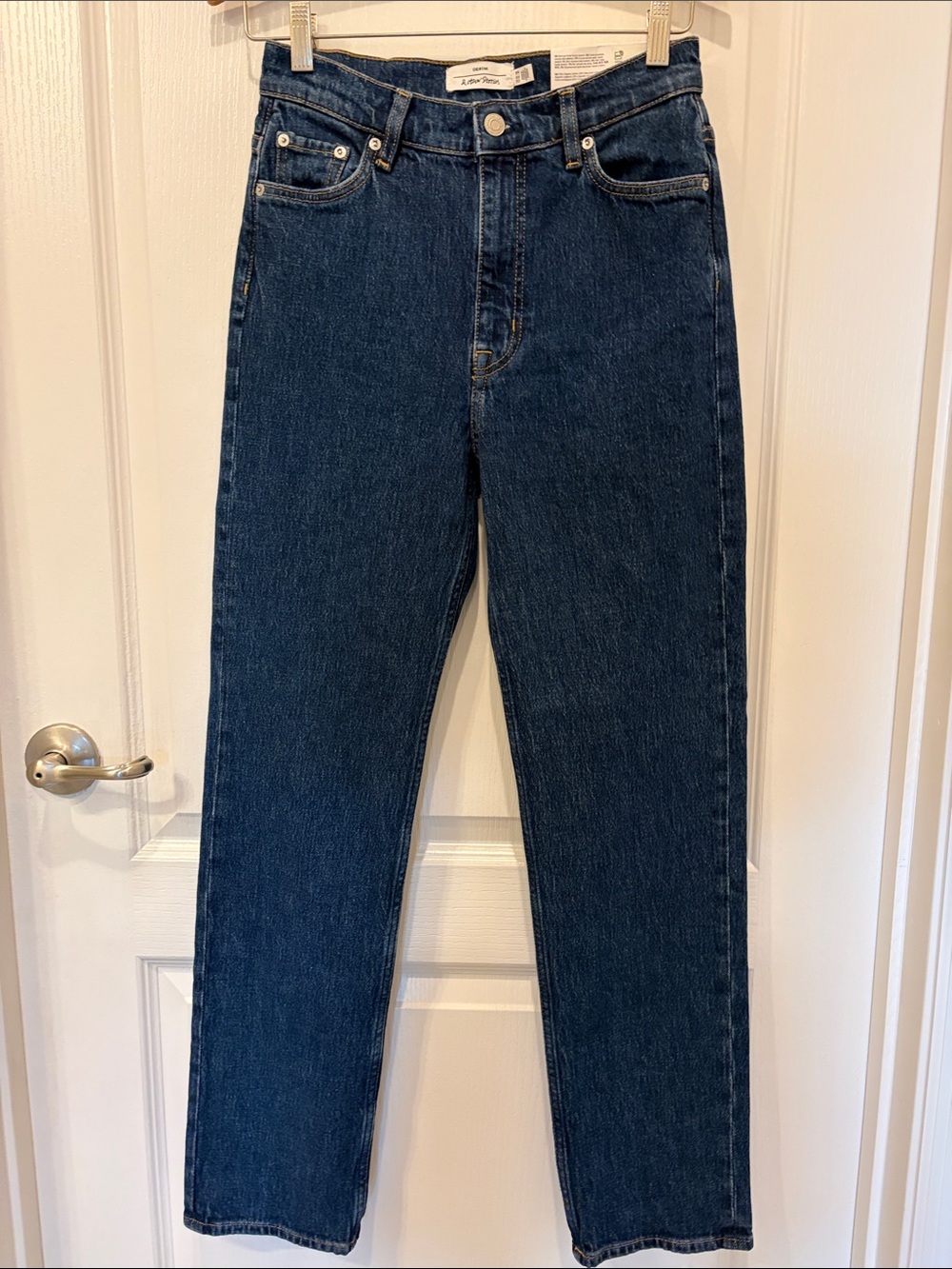 &Other Stories NWT Slim Baggy Taper Jeans 26